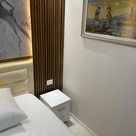 House Retreat Modern, Cozy & Steps To The Sea Casa de Férias *